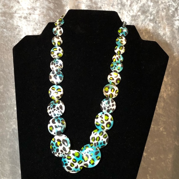 Leopards shells Necklace - Picture 1 of 2